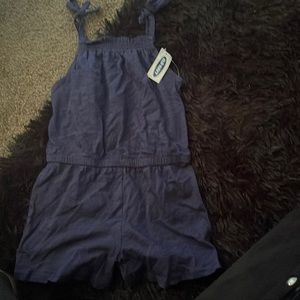 Brand new baby girl old navy romper size 5t